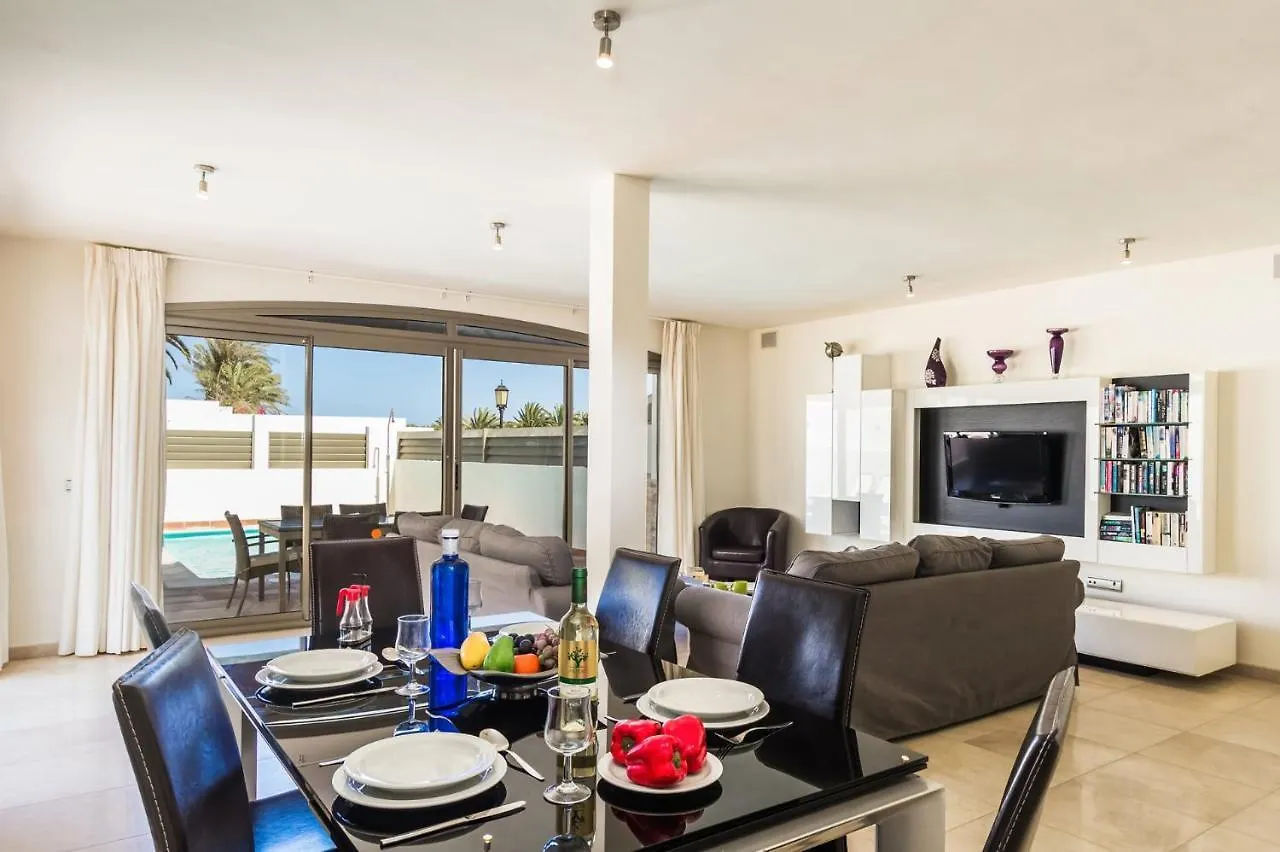 קורלחו Villa Juliana By Villa Plus ספרד