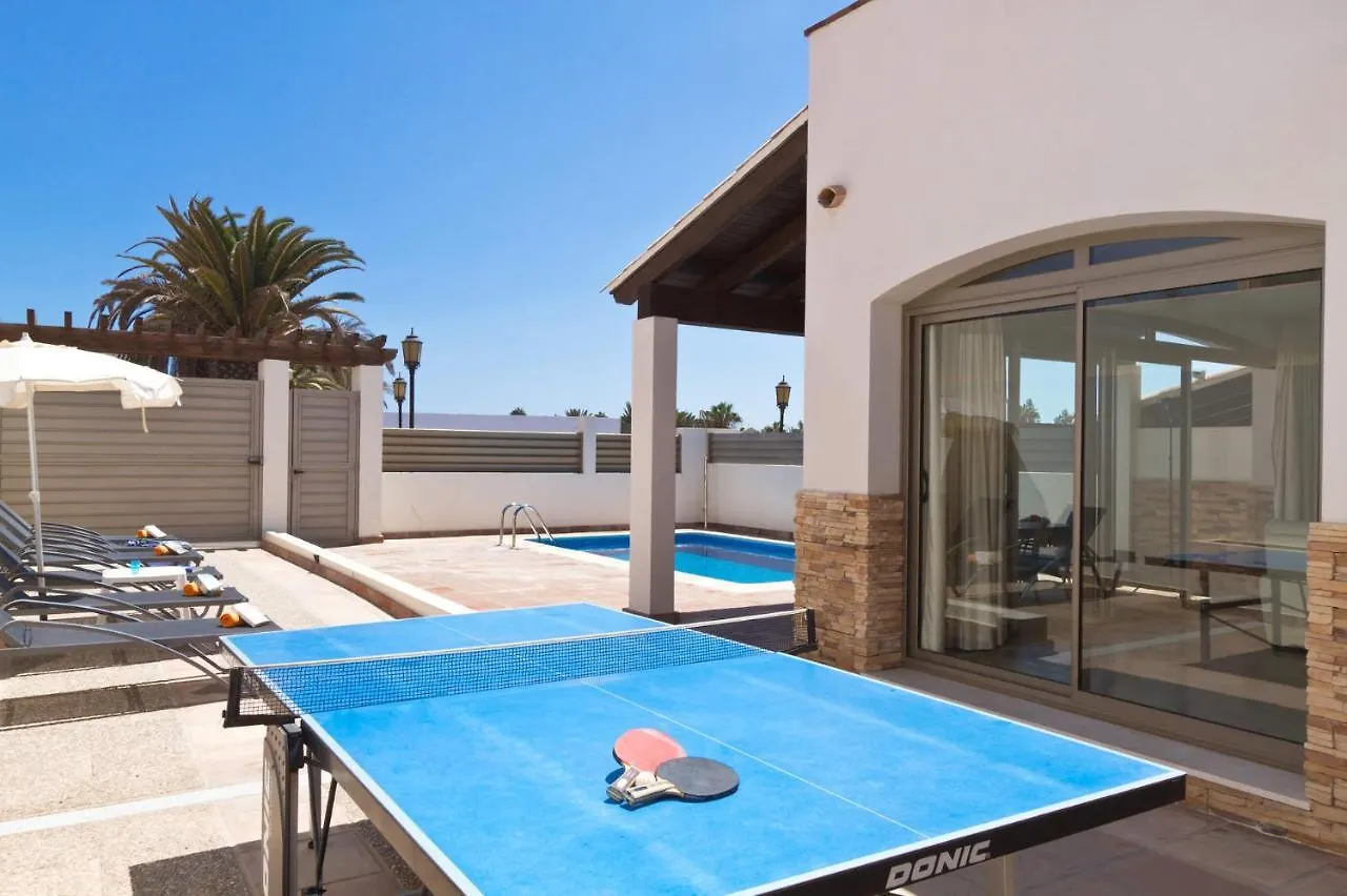 קורלחו Villa Juliana By Villa Plus