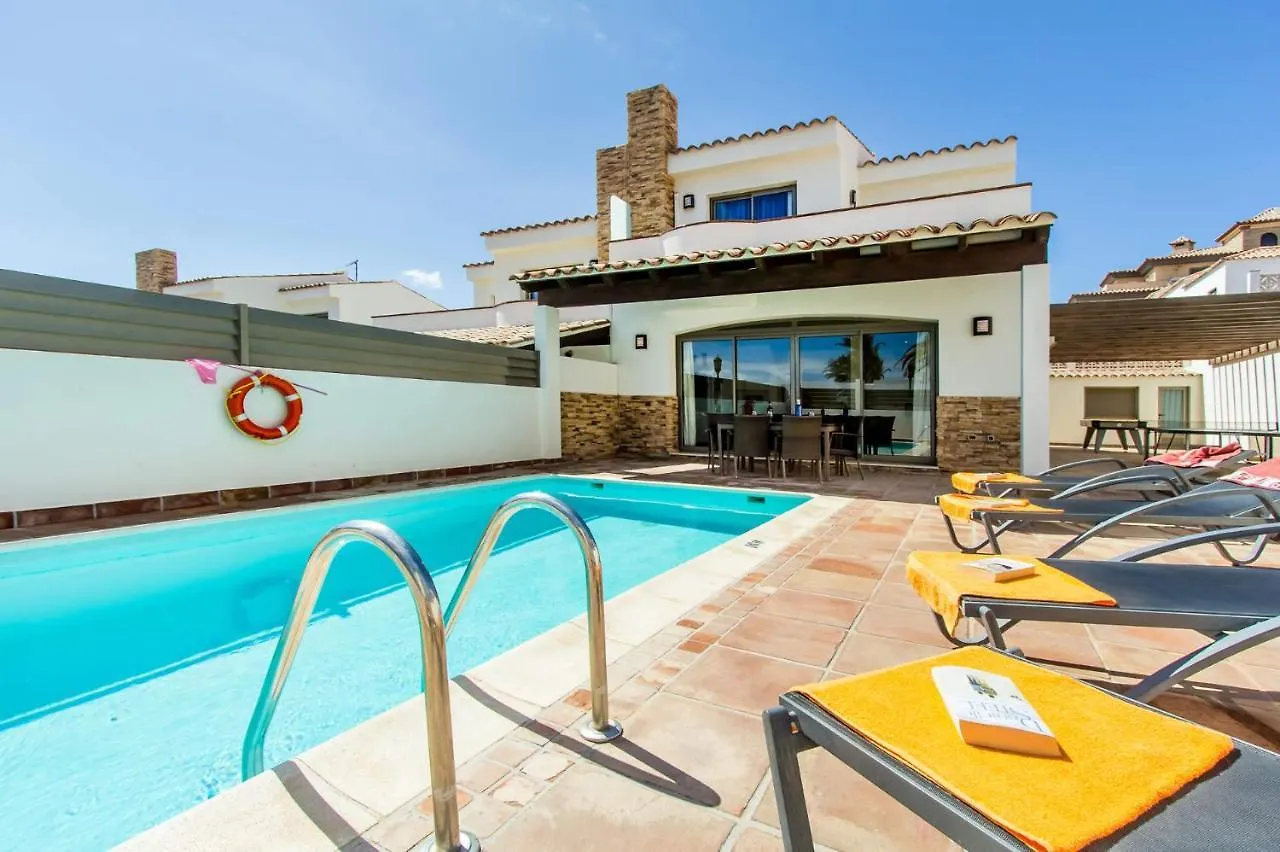 קורלחו Villa Juliana By Villa Plus 0*,
